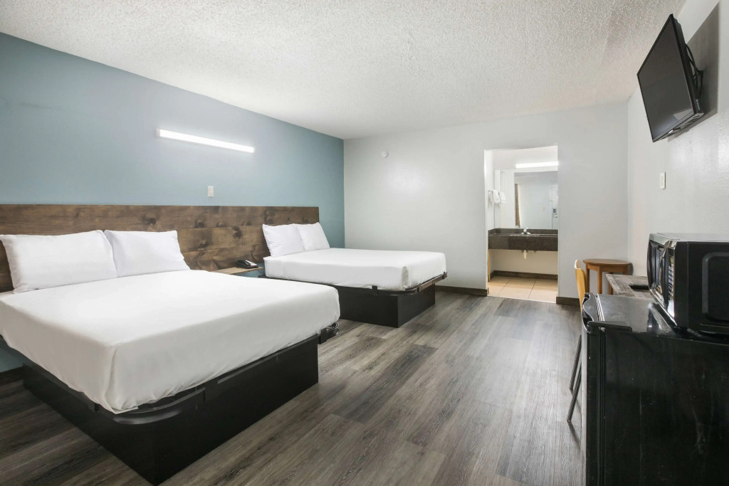 Americas Best Value Inn Stockbridge