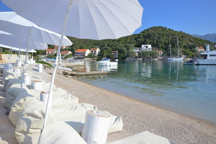 Taras Lodge