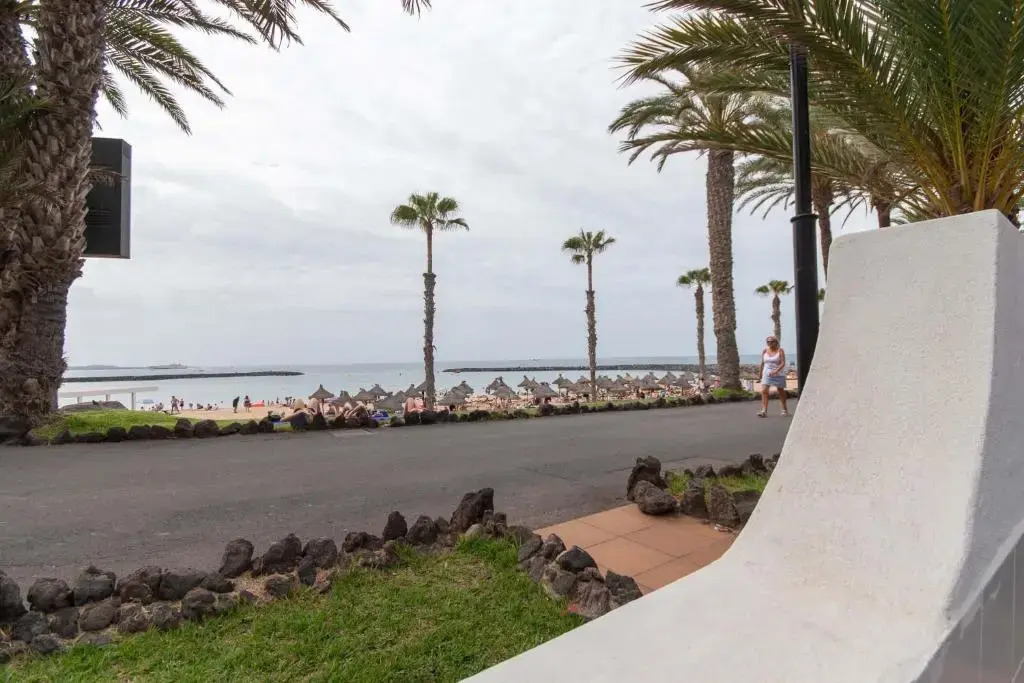 Parque Santiago III 200 - Two Bed overlooking beach and ocean
