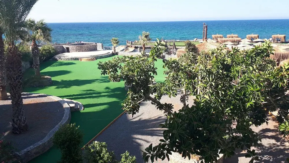 Celebrity Hotel