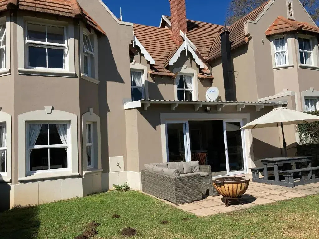 2 Rawdons Country Estate