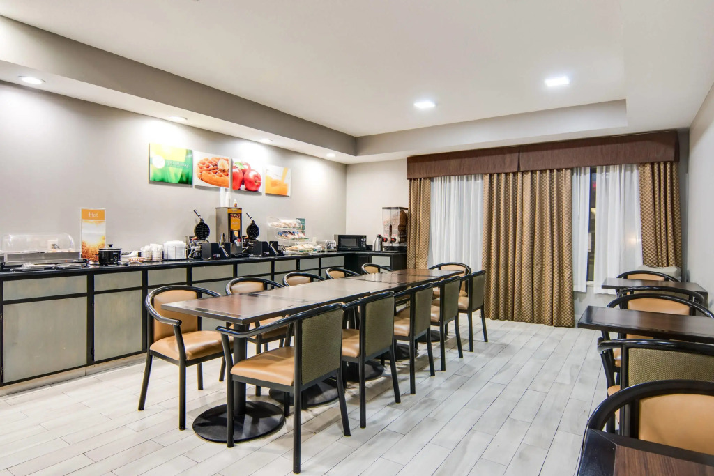 Quality Inn & Suites - Granbury