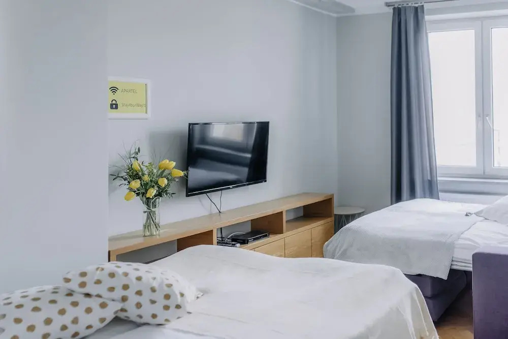 Plac Zbawiciela - 2 Rooms, 4 Beds - Sleeps 6 Comfortably