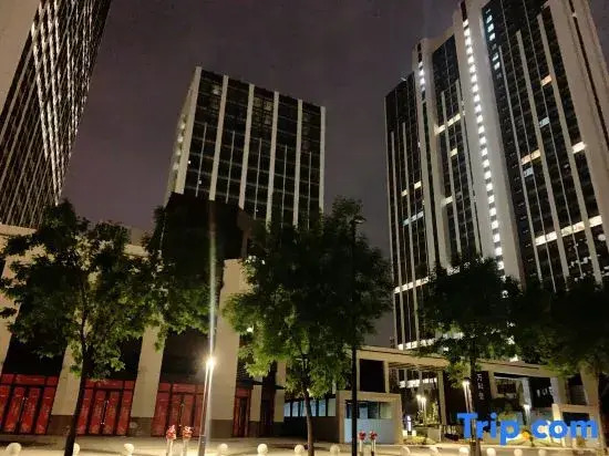 Xiangyu Light Homestay (Zhengzhou East Railway Station)