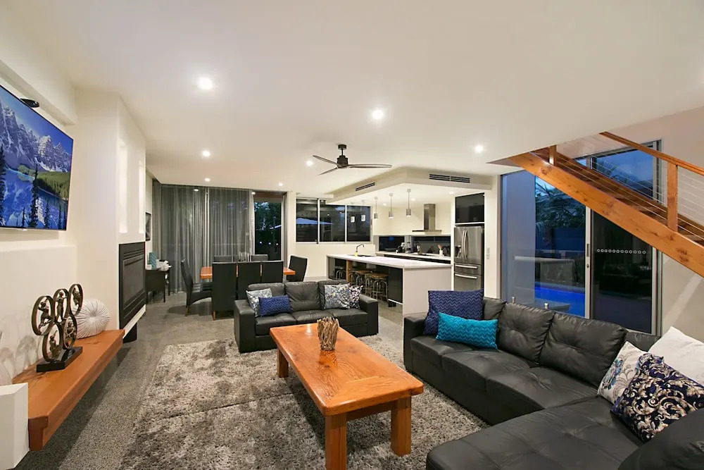 Deluxe Beach House On Banzai