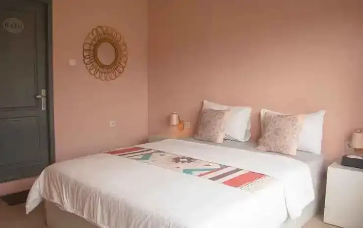 Villa Holy By The Villas 100