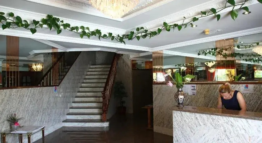 Hotel Jr