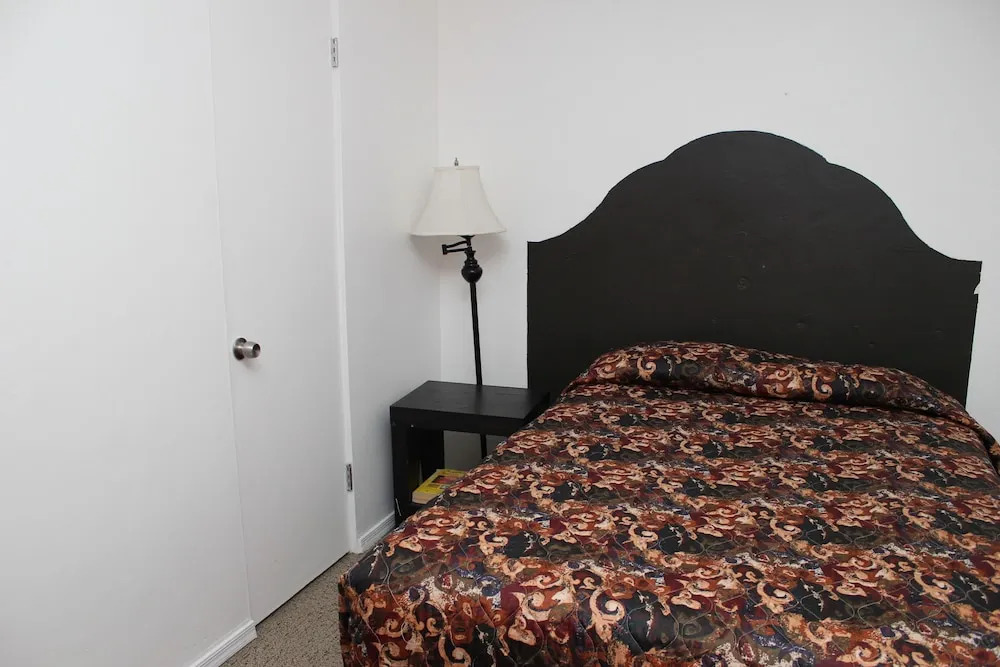 La Siesta Motel