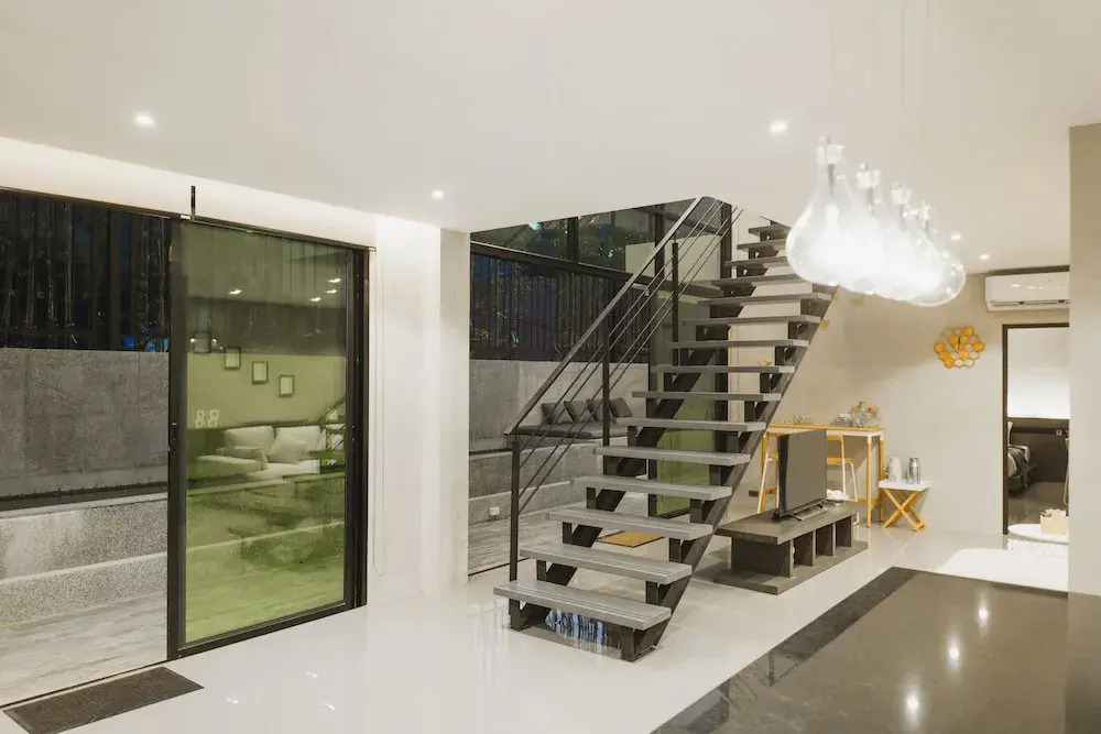 Luxury 4 Bedroom Villa Baan Rim Nam
