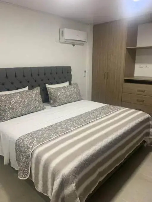 304-BELLISIMO Apartaestudio DUPLEX EN GRANADA