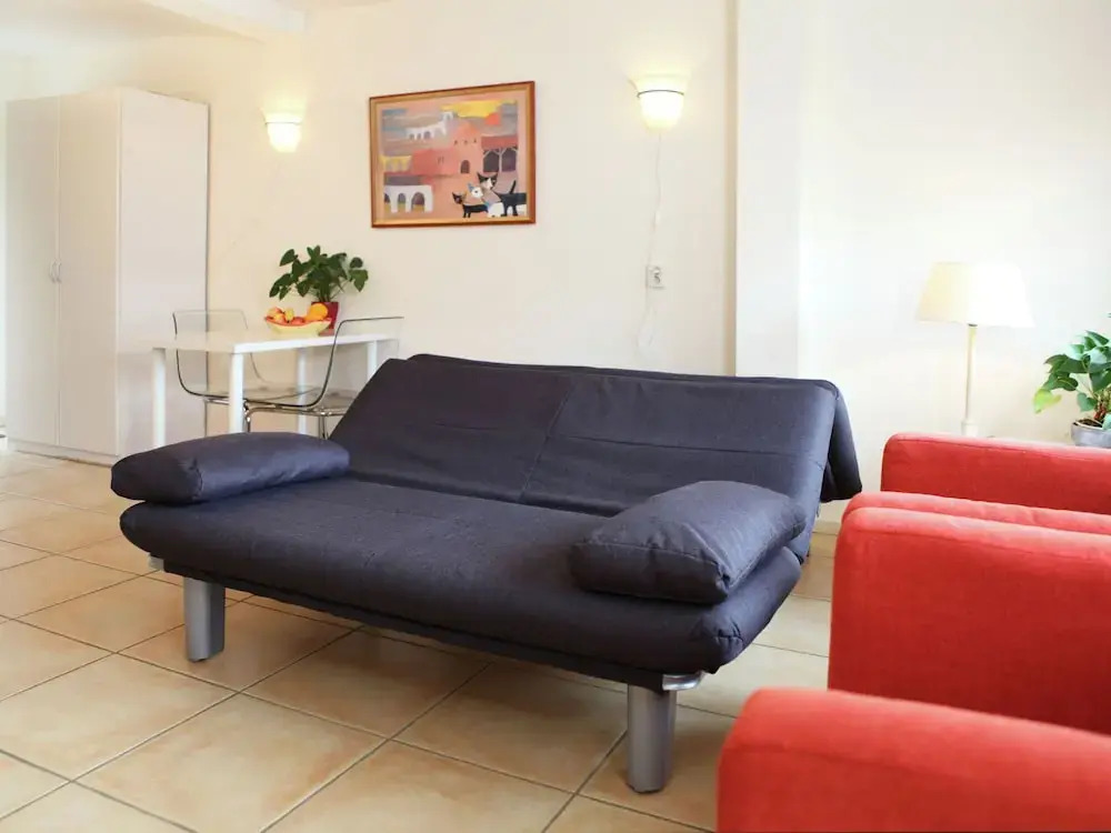 Studio Just a Few Hundred Meters From the Sea