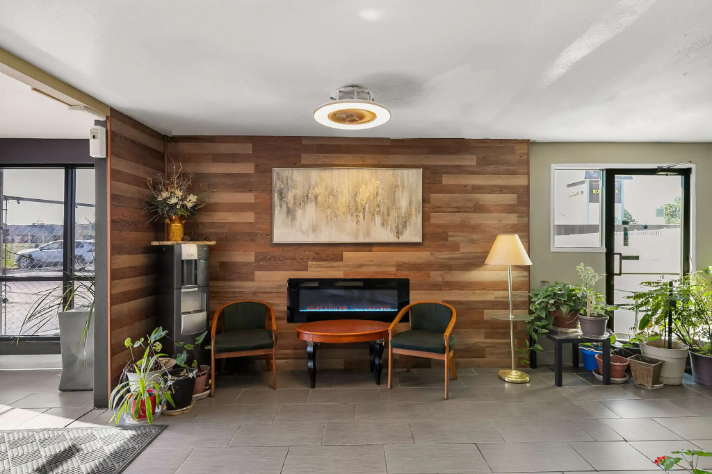 Americas Best Value Inn - Lincoln Airport