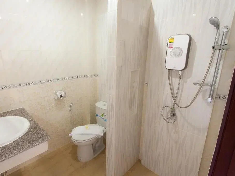 Muangchalearm Apartment
