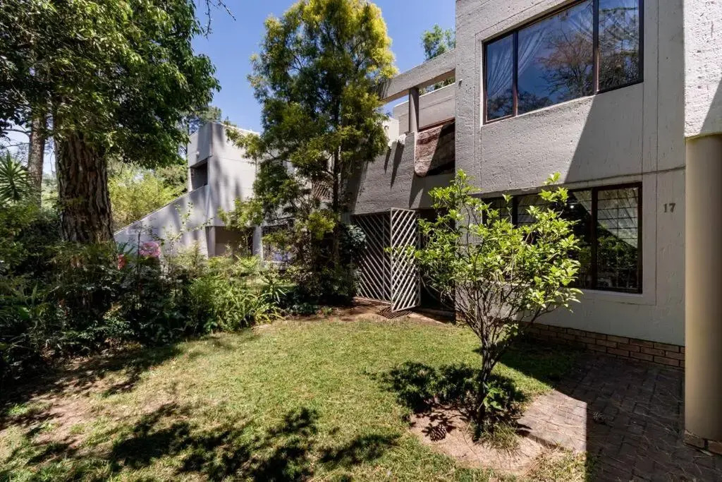 Kami kuKakho: Stunning, secure 2 bed apartment in Bryanston, Sandton