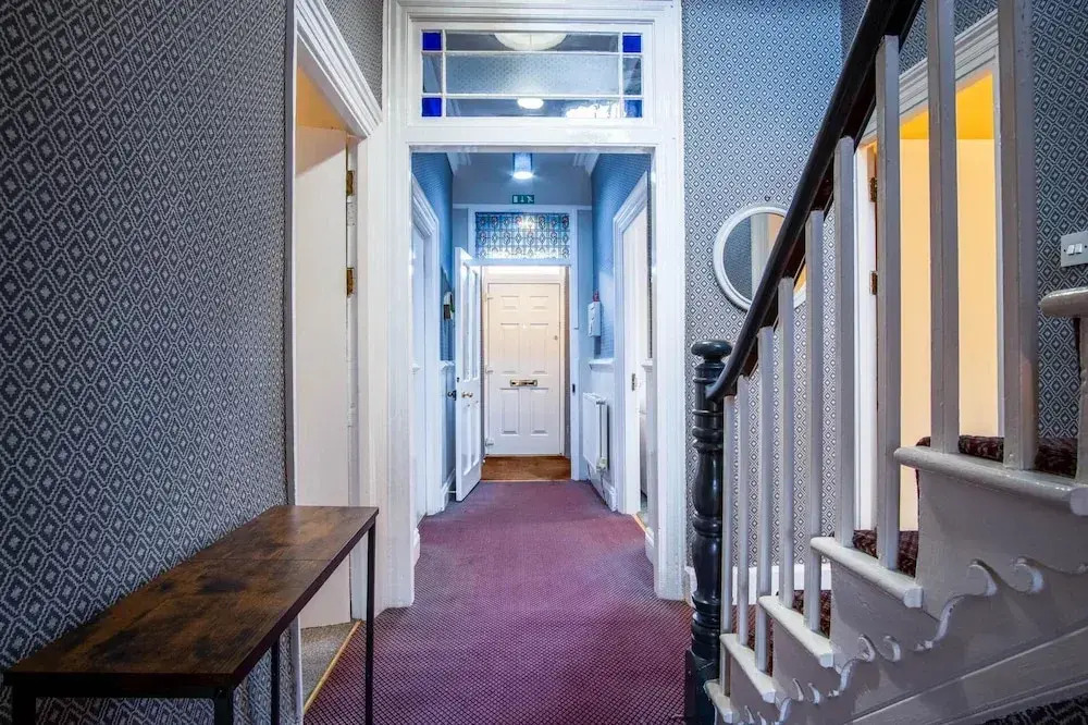 The Lanterns - 9 Bedroom - Sleeps 17 - Saundersfoot Village Centre