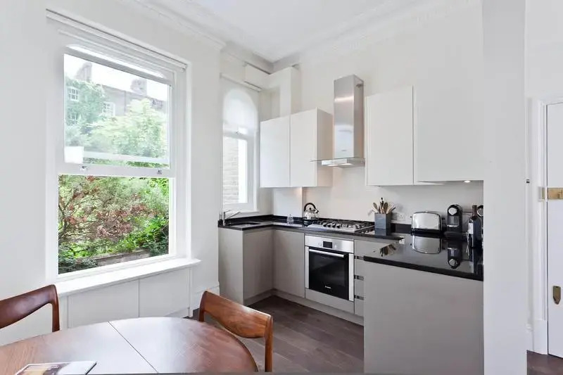 Strathmore Gardens by onefinestay