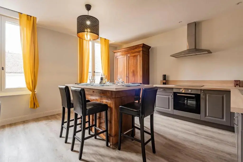 LE FIGARO 1 SUITE PREMIUM (80 m² l'espace est un luxe)