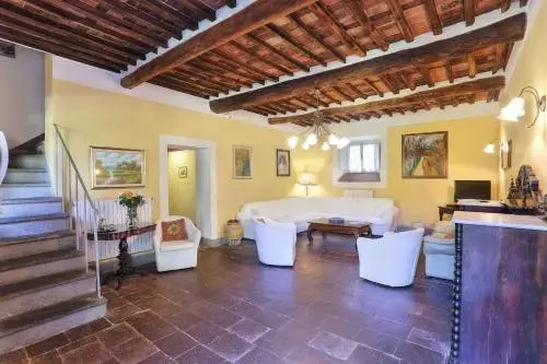 Casa Rosa by Salogi Villas