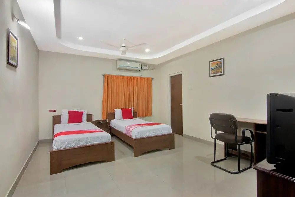 SilverKey Executive Stays 20009 Gachibowli