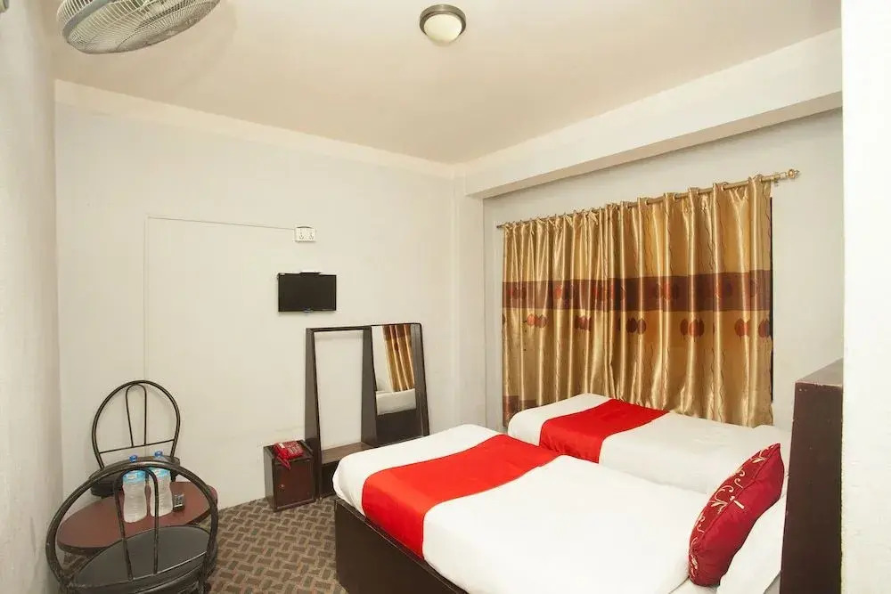 SPOT ON 428 Hotel President