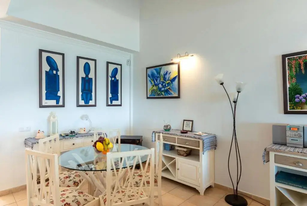 HolidayVilla Marina 2- Beachfront, Wifi , Sea View by Holidayshome
