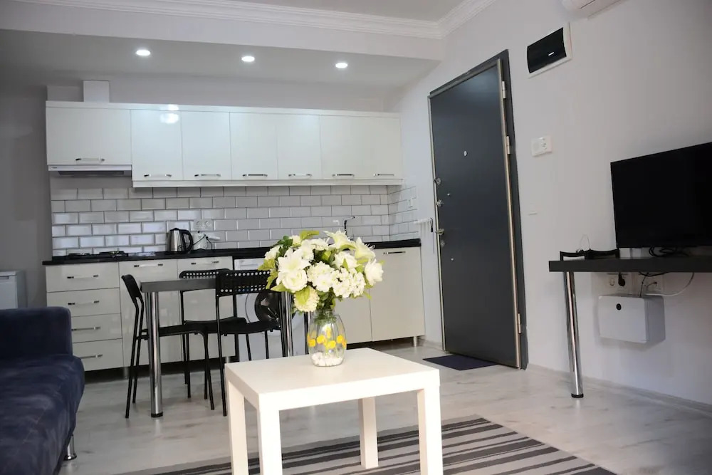 Pinus Apart & Hotel