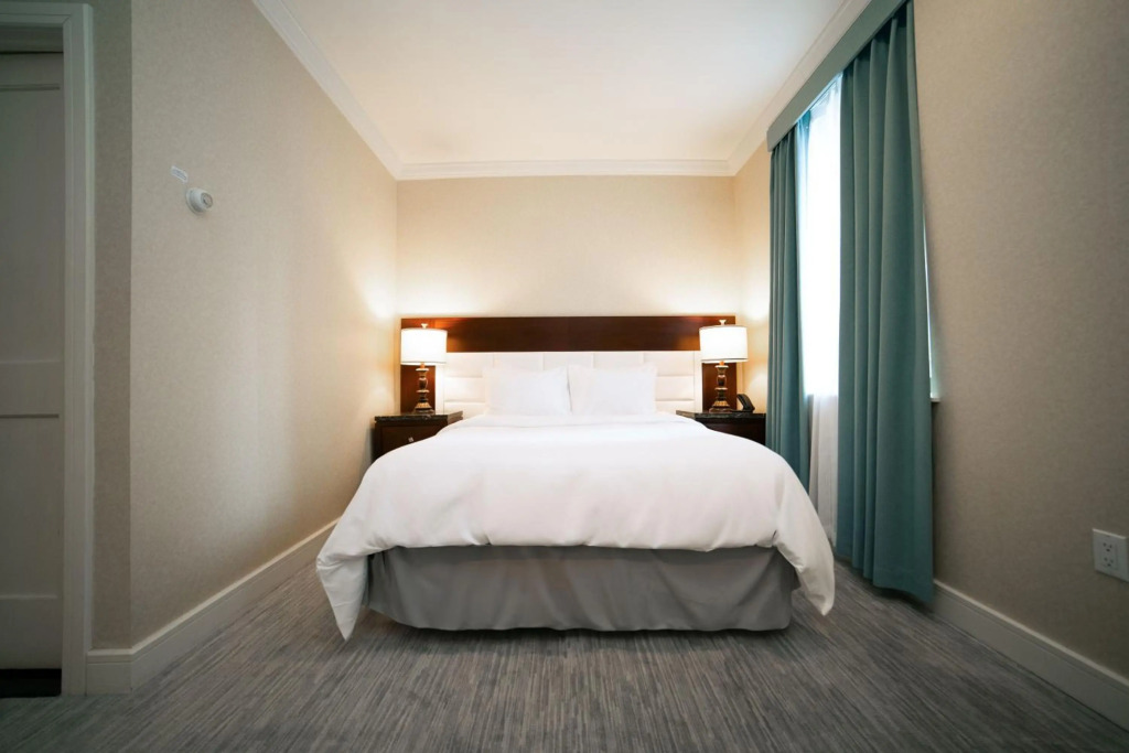 Hotel Stanford