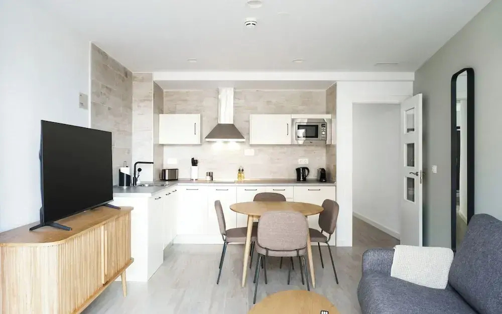 Limehome Granada Calle Lopez Rubio