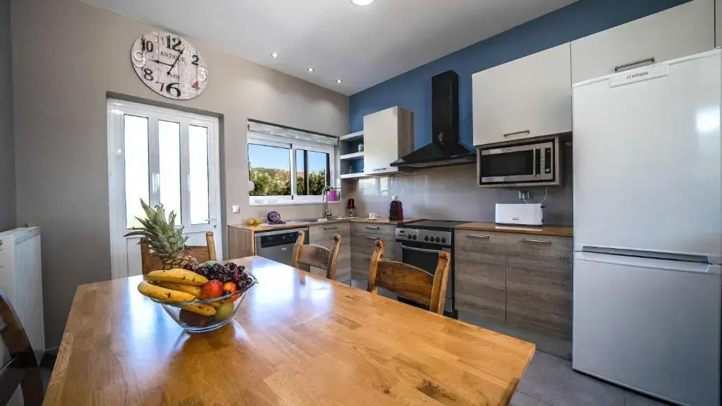 Petronila Luxury Villa with heated private pool