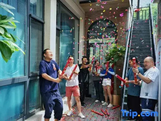 Beijing Great Wall No.9 house Hotel