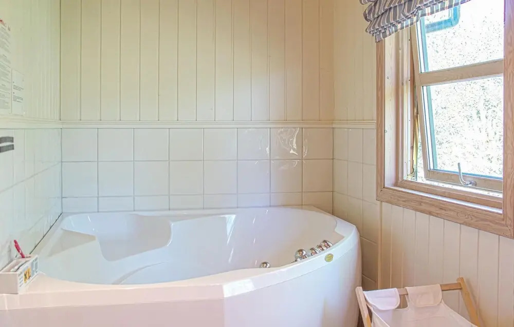 Nice Home In Lindesnes With Sauna