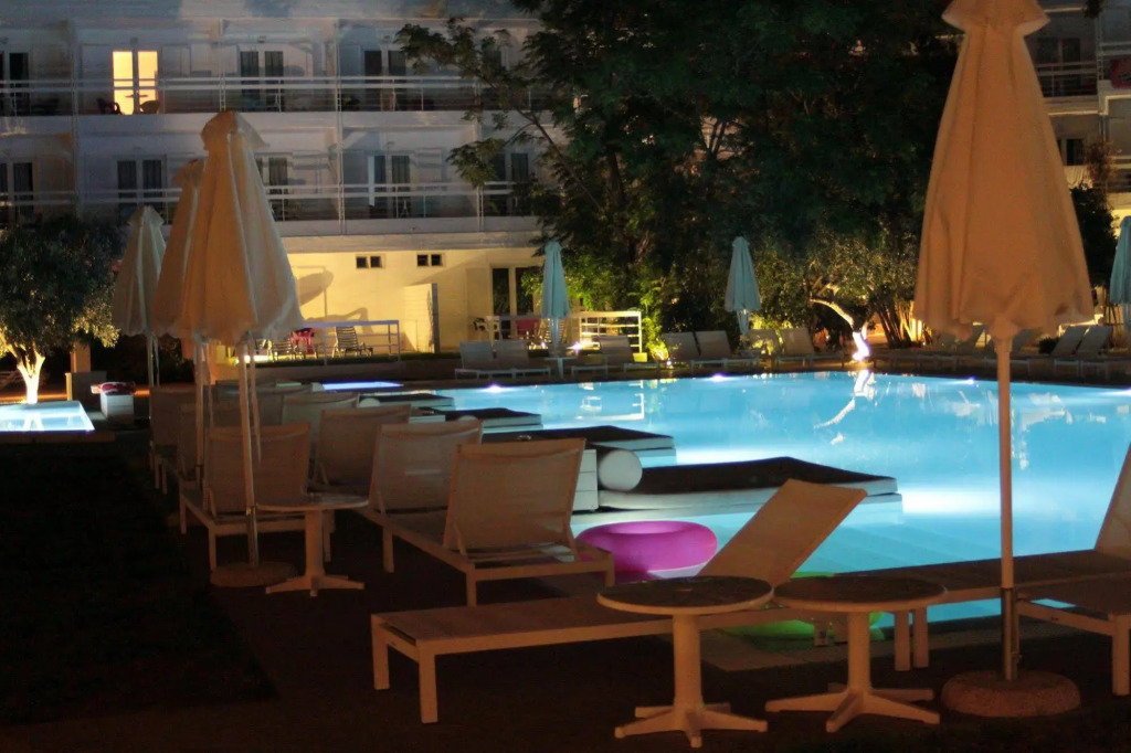 Marathon Beach Resort