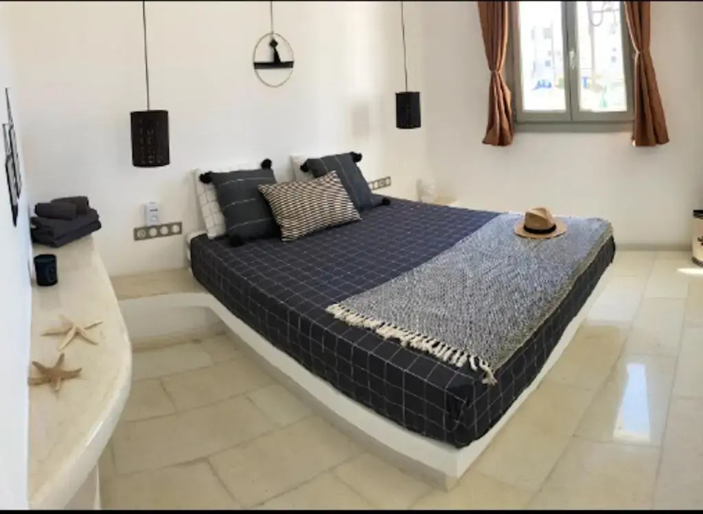 3 bedrooms villa with sea view enclosed garden and wifi at Ios