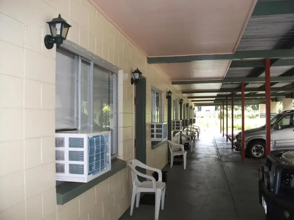 Beerwah Glasshouse Mountains Motel