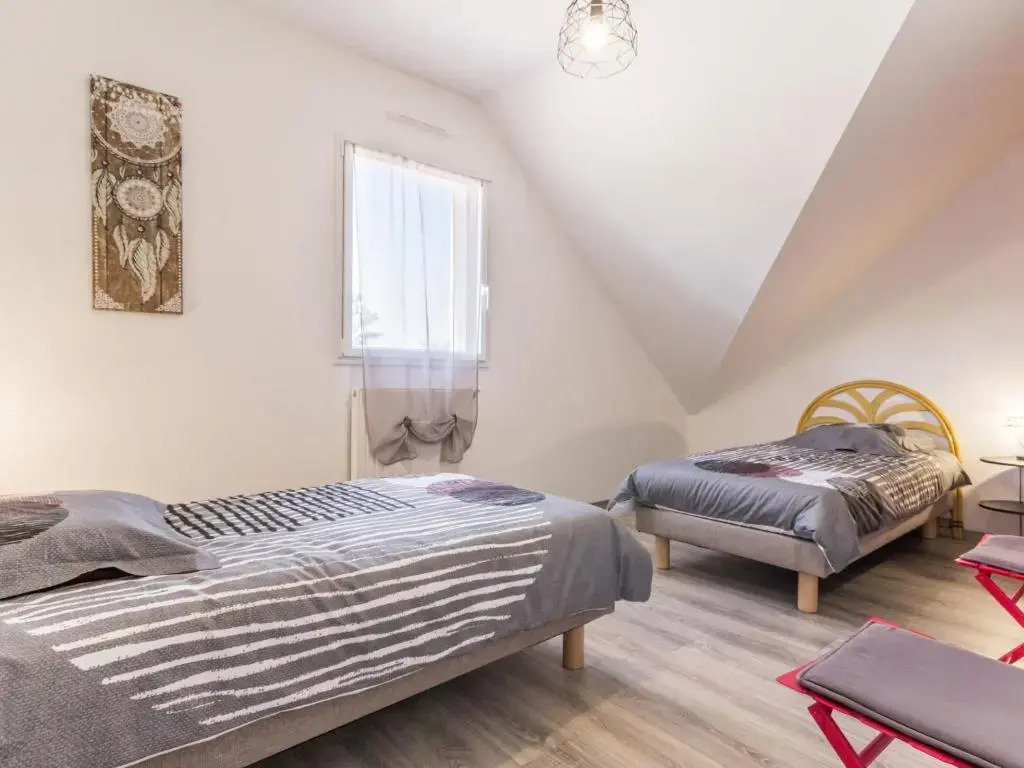 Maison moderne à 100m de la mer avec jardin clos, garage, WiFi, proche camping avec commerces, animaux OK - FR-1-306-1205