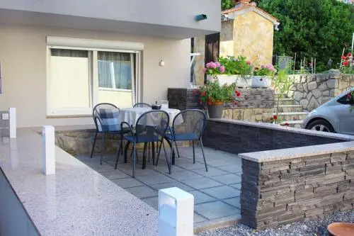 Apartment Pahljina