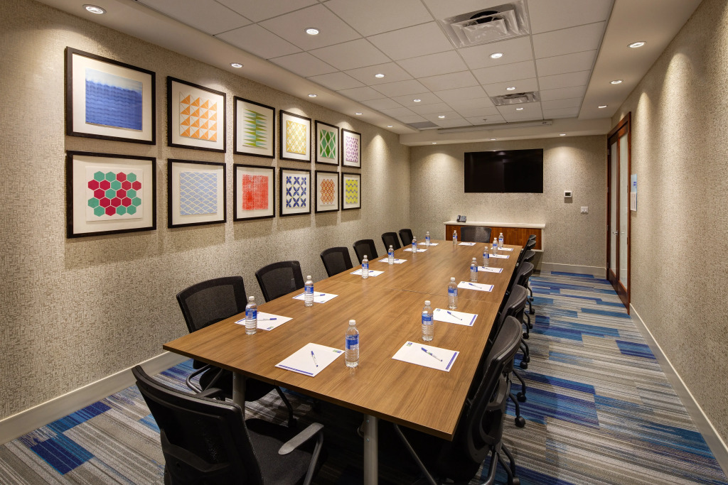 Holiday Inn Express & Suites Terrace by IHG