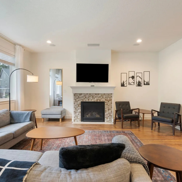 Luxurious 3BR Home in the Heart of Hillsboro