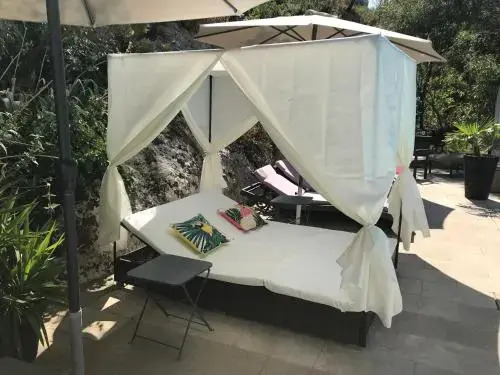 Maison cottage en Provence, Spa & piscine, pour 4 personnes- Gîtes Les Estelles