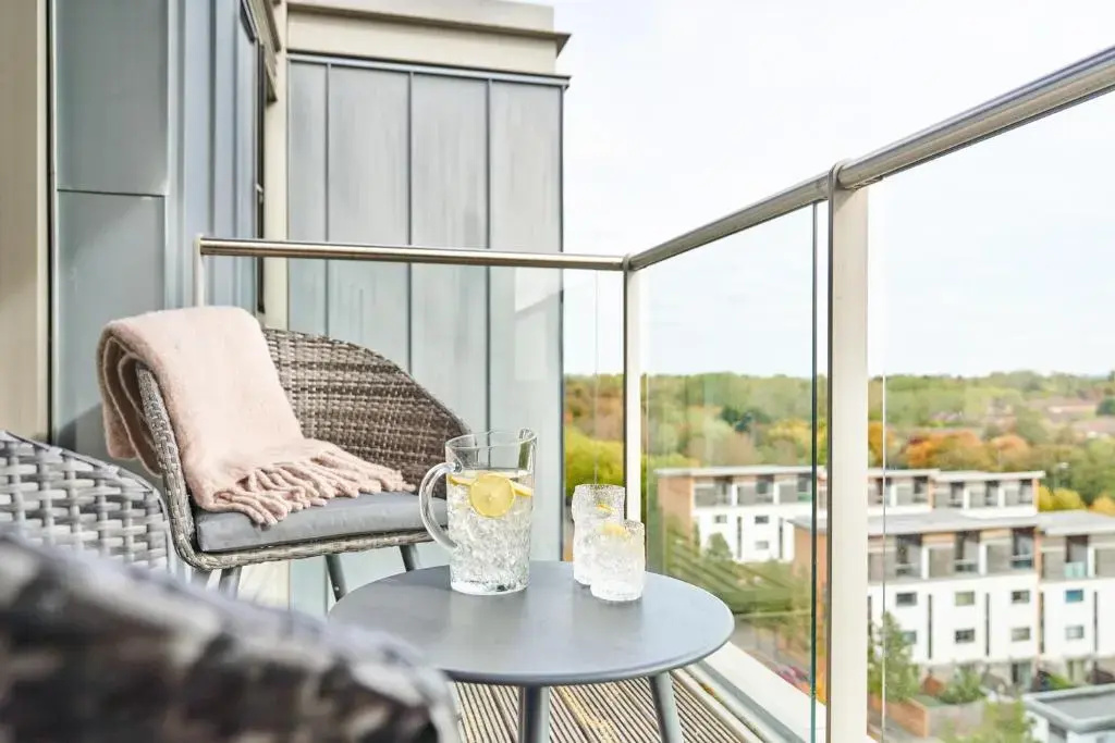 ShortstayMK Vizion apartments by Cotels, with free superfast wi-fi, parking