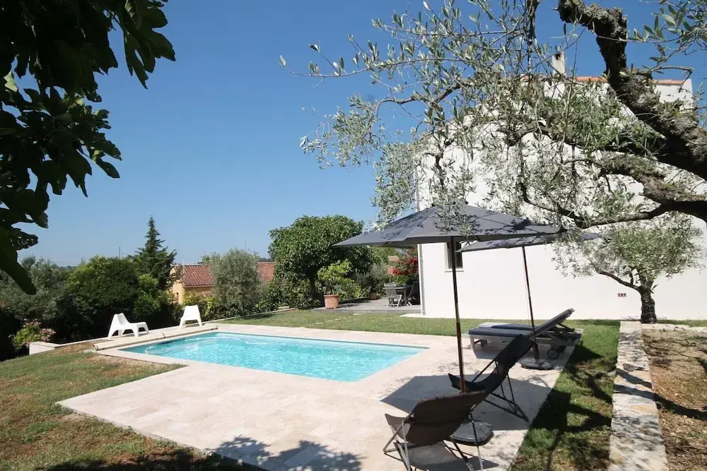 Villa Senequieres