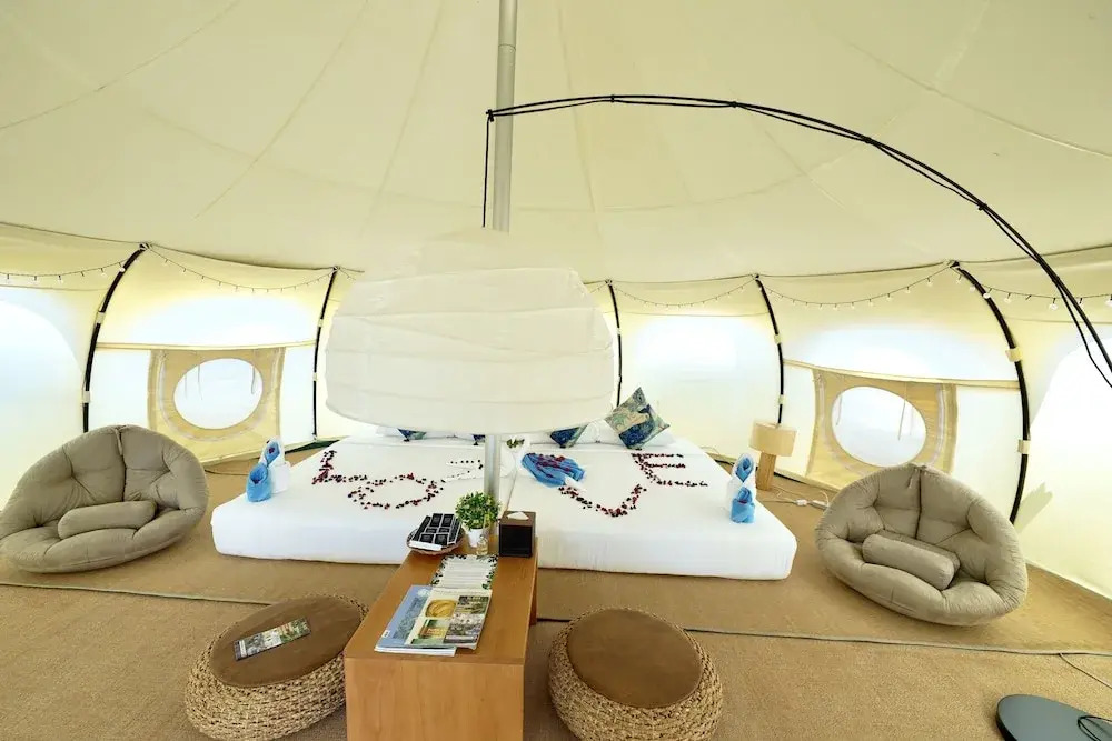 Mad Monkey Hostel Nacpan Beach