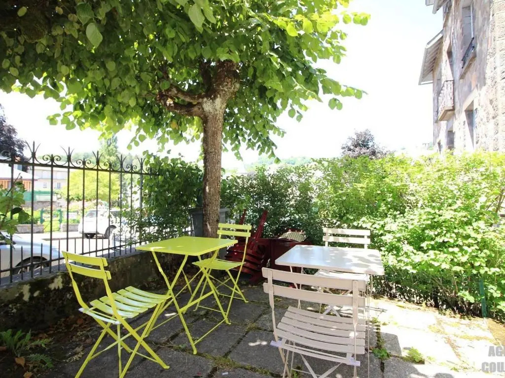 Appartement La Bourboule, 4 pièces, 6 personnes - FR-1-608-11