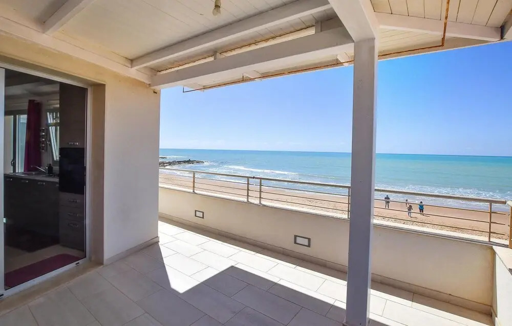 Lovely Home In Kaukana With Wifi