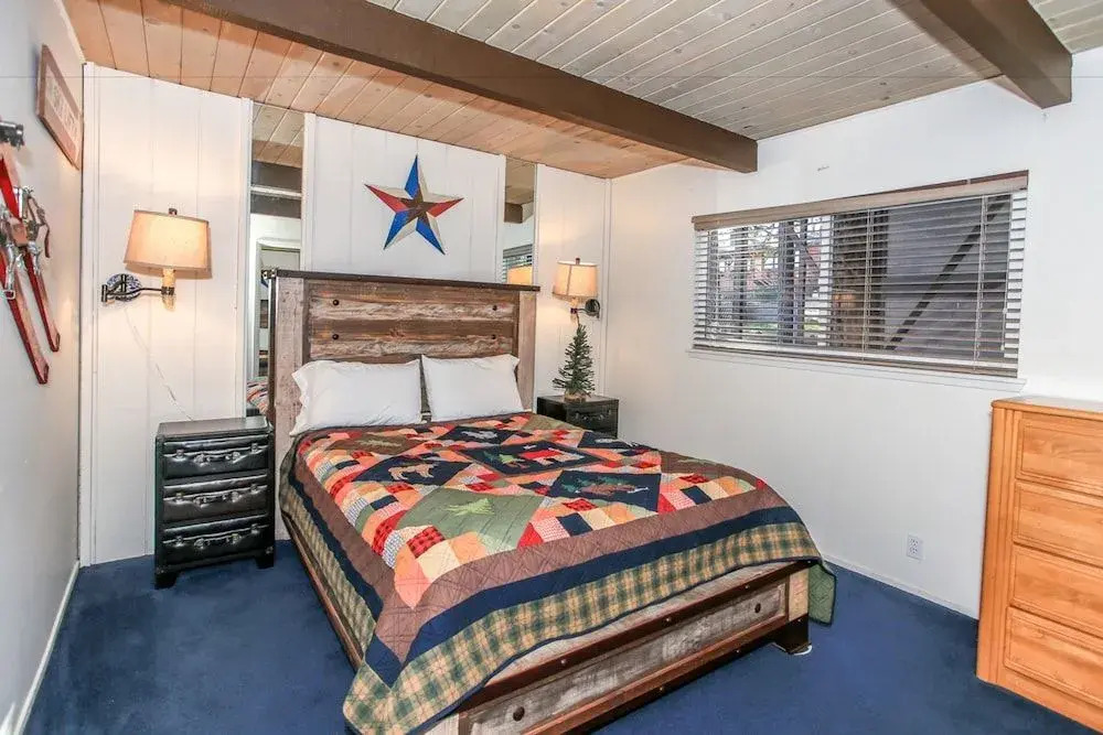 Lakefront Cottage