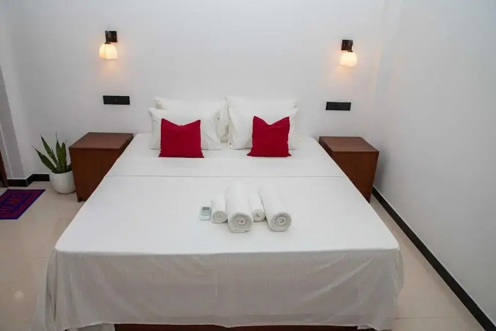 Randon Resort Mirissa