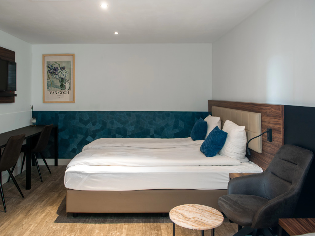 Amsterdam Lake Hotel