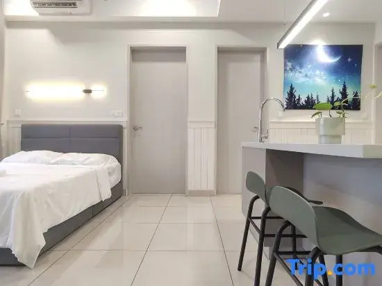 TRION The 101 Family Suite Pool & KL City View