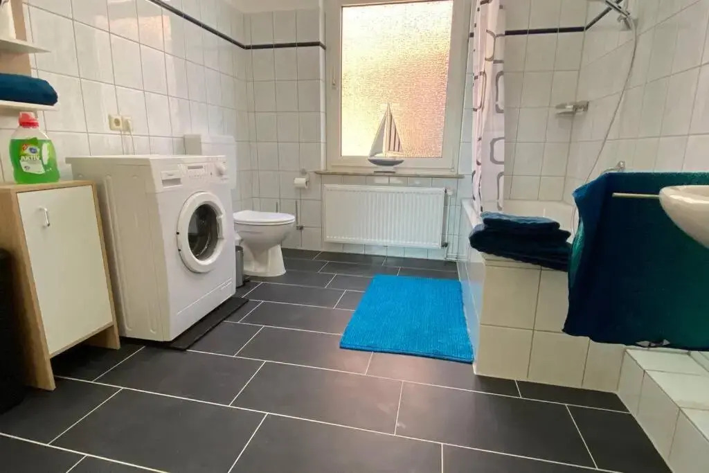 Charmante Altbauwohnung an der Kesselschleuse 2