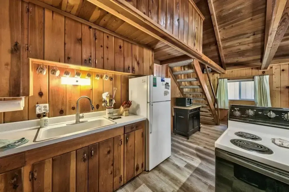 Hank Monk Chalet by RedAwning